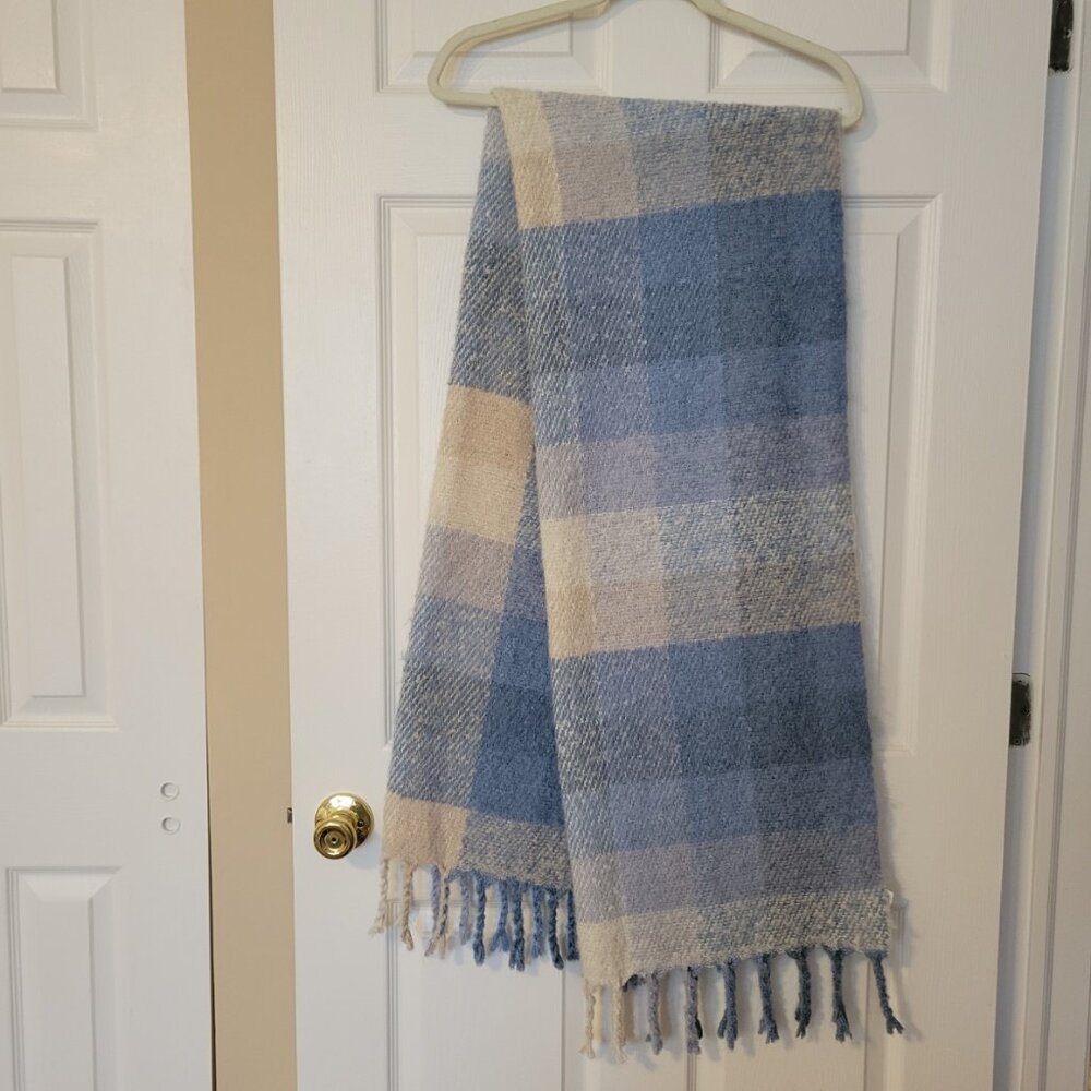 GAP Blanket Scarf 70 inch x 26 inch